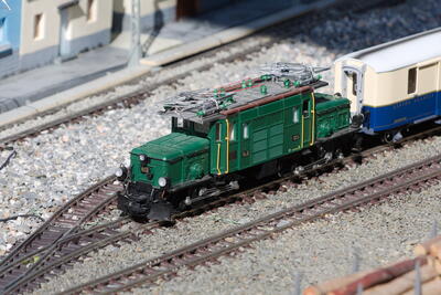 LH5 7869